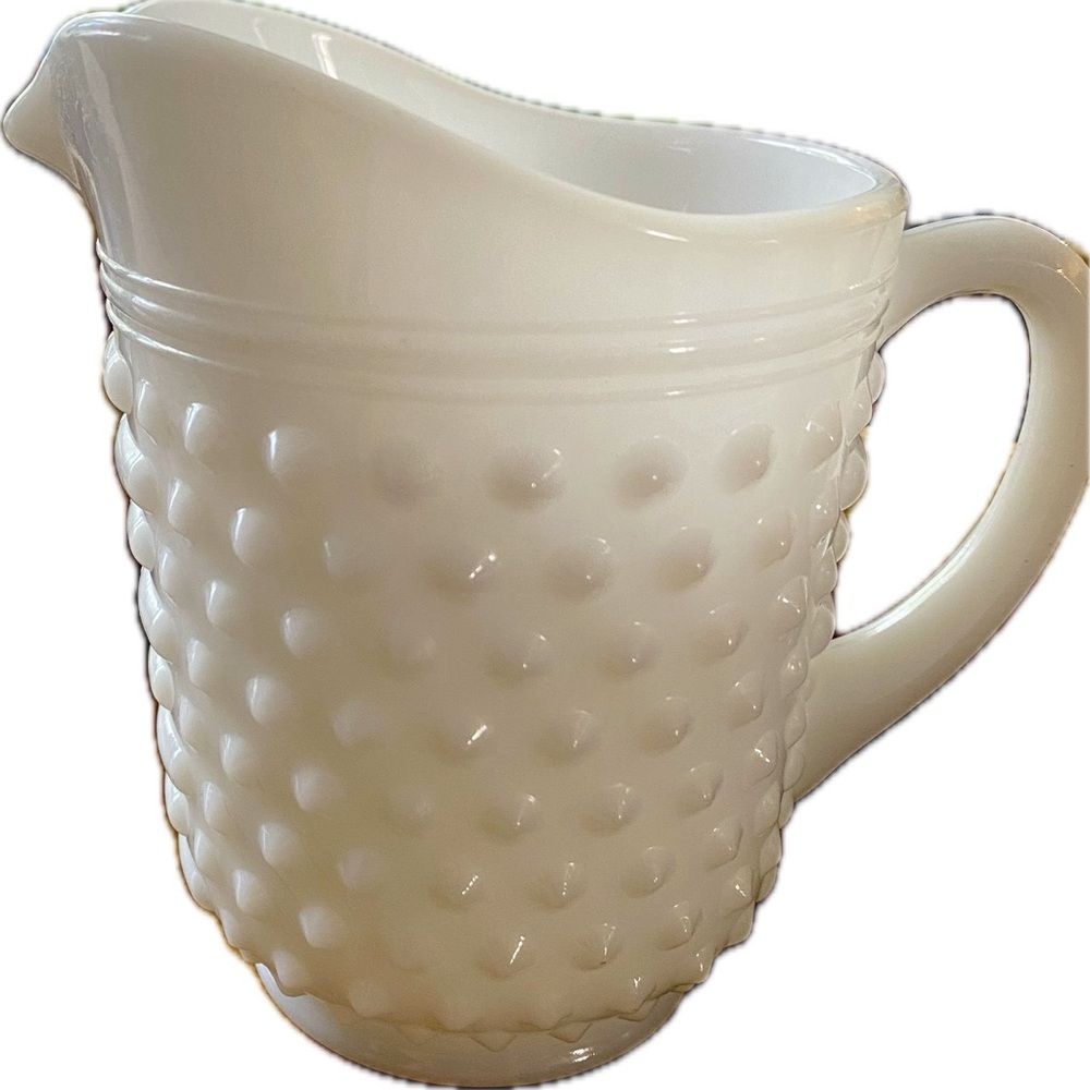 Milk‎ Glass #16 Vintage and classy for collections